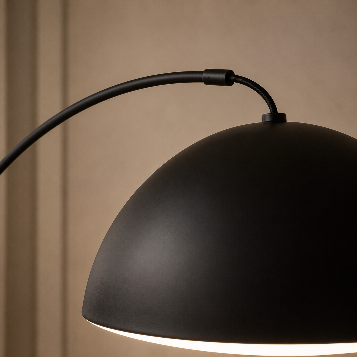 Black Stainless Steel Arc Floor Lamp