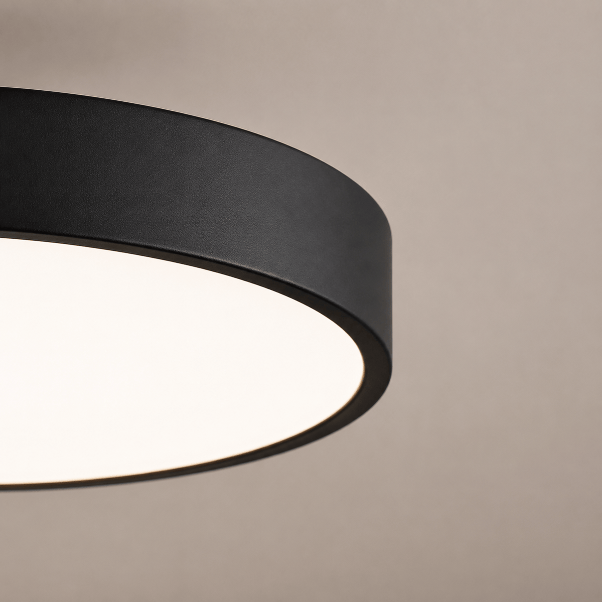Norven Living Modern Round LED Ceiling Light