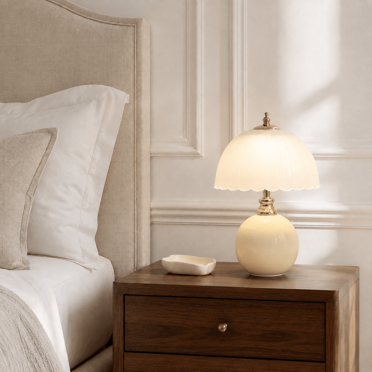 Norven Living USB-Powered Ceramic & Glass LED Bedside Table Lamp – Celeste